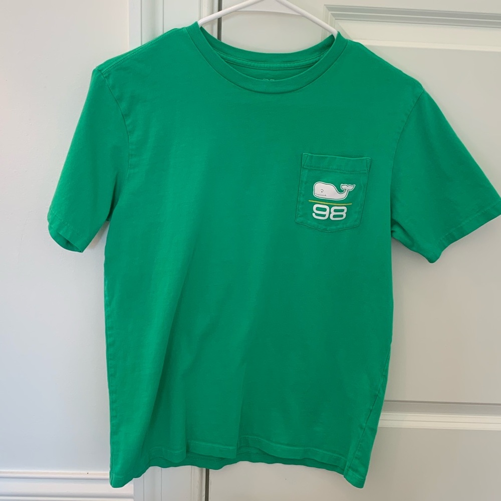 Vineyard Vines T-shirt